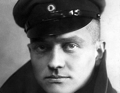 Rdeči Baron je bil mladi nemški pilot Manfred von Richthofen. | Foto: Thomas Hilmes/Wikimedia Commons