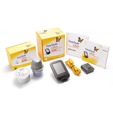 FreeStyle Libre Flash sistem za spremljanje glukoze ima dva glavna dela: ročni čitalnik in senzor za enkratno uporabo, ki ga nosite pritrjenega na telo.  | Foto: 