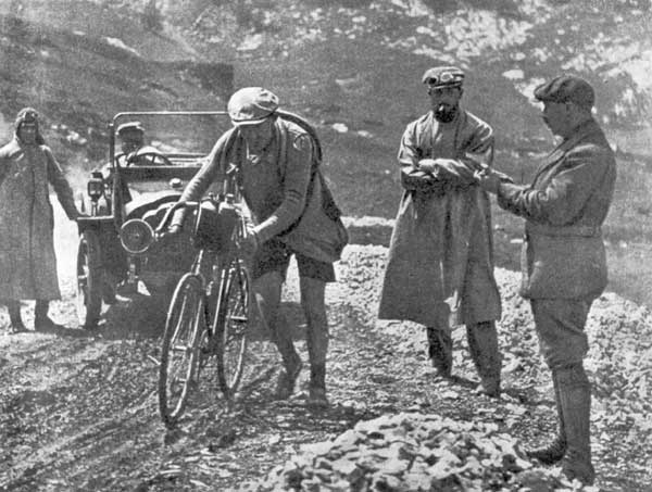 Prizori s prvih Dirk po Franciji še pred 1. svetovno vojno. | Foto: Thomas Hilmes/Wikimedia Commons