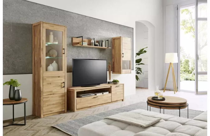 Brez televizije si marsikdo ne more zamisliti popolne dnevne sobe. Če vašega stanovanja še ne krasi praktična TV-omarica, si hitro zagotovite svojo.  | Foto: 