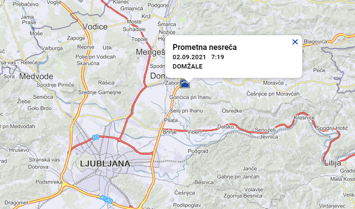 Policisti še zbirajo informacije o jutranji prometni nesreči pri Domžalah. | Foto: Uprava za zaščito in reševanje/facebook