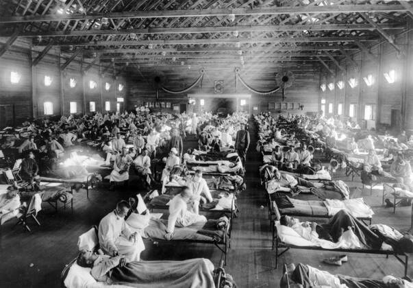 Zasilna bolnišnica v ZDA leta 1918, kjer so zdravili vojake, obolele za špansko gripo. | Foto: Guliverimage/Vladimir Fedorenko