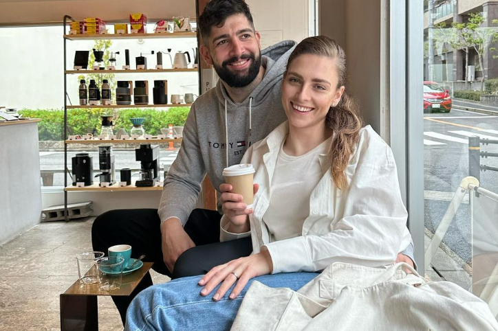 Žiga Dimec z ženo Adrijano, s katero imata dva otroka, sina Maksa in hčerko Auroro. | Foto: Instagram/Adrijana Dimec