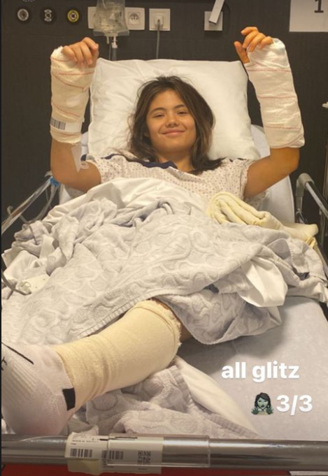 Emma Raducanu je imela letos kar tri operacije. | Foto: Instagram