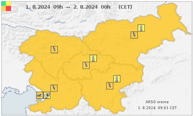 Agencija za okolje je oranžnim opozorilom zaradi neurij dodala še oranžno opozorilo pred poplavami morja. Slednje je v veljavi od poznega popoldneva do enih ponoči.  | Foto: Arso