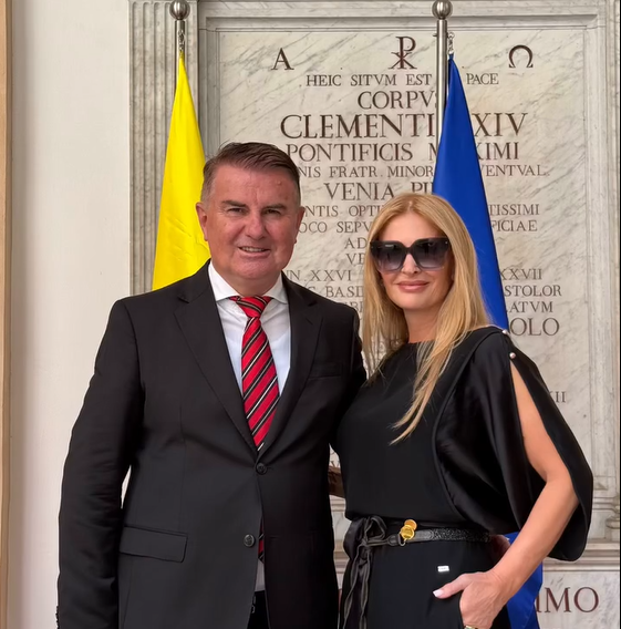 Na srečanju v Rimu jo je sprejel tudi slovenski veleposlanik pri Svetem sedežu Franci But. | Foto: Instagram/Helena Blagne