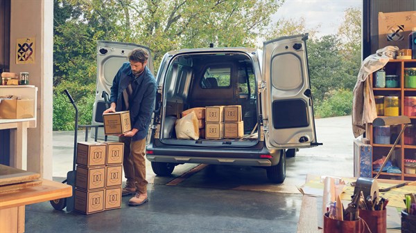 Renault Kangoo Van je idealen partner za mestne dostave in obrtne dejavnosti.  | Foto: Renault