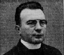 Franc Kulovec Vladajoči slovenski katoliški politični tabor se je od leta 1939 naprej znašel v zelo težavnem položaju, skoraj v slepi ulici: moč Hitlerjeve Nemčije, ki ni imela simpatij do Slovencev, je naraščala, v Jugoslaviji pa je prišlo avgusta 1939 do sporazuma med Srbi in Hrvati, kar je zmanjšalo pomen Slovencev v državi. Poleg tega je decembra 1940 umrl nesporni slovenski voditelj Anton Korošec. Na čelu stranke oz. katoliškega političnega tabora ga je nasledil Franc Kulovec (na fotografiji). V iskanju rešilne bilke je 5. aprila skupaj z Miho Krekom v Beogradu obiskal slovaško veleposlaništvo, ker je želel, da bi Nemčija privolila v oblikovanje slovenske države po slovaškem zgledu. Seveda so bila to le prazna upanja, ker v fašistični Evropi ni bilo prostora niti za marionetno in fašizmu naklonjeno slovensko državo. Kulovec je umrl naslednji dan med nemškim bombardiranjem Beograda, Krek pa je odšel v emigracijo v London. | Foto: Wikimedia Commons
