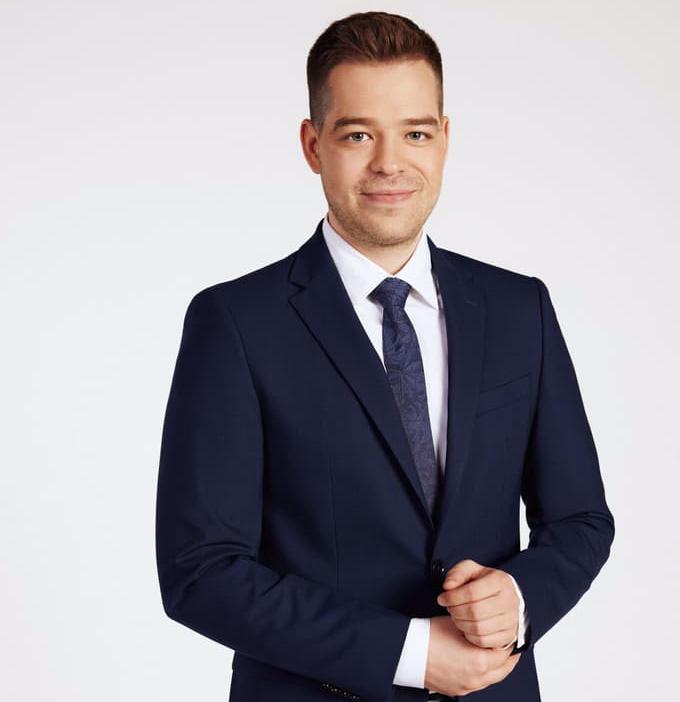 Žiga Bonča naj bi se po neuradnih informacijah Večera iz medijske hiše POP TV po letu 2022 spet vrnil na RTV Slovenija. | Foto: POP TV