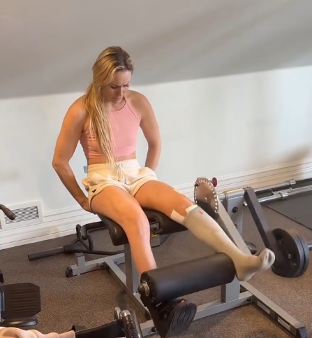 "Čeprav mi je trenutno težko in je bilo nekaj zelo, zelo slabih trenutkov, ničesar ne obžalujem," sporoča Američanka. | Foto: Instagram