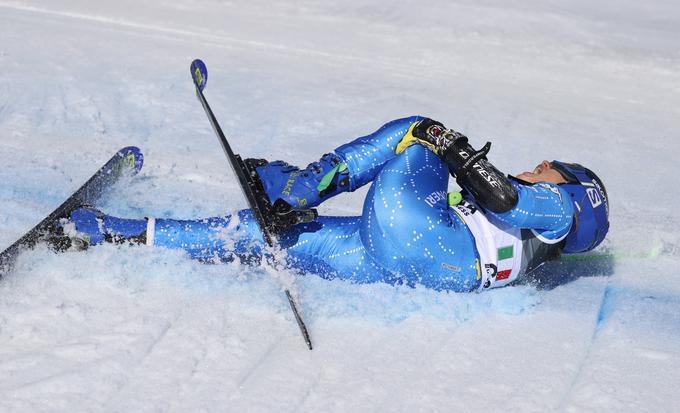 Lara Della Mea je v osmini finala staknila poškodbo kolena. | Foto: Reuters