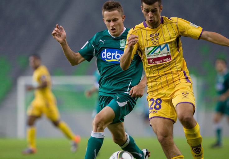 Mitja Viler Prizor s prvega derbija, ki ga je odigral. | Foto: Matic Klanšek Velej/Sportida