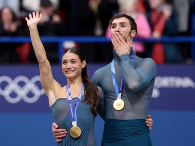 Francoski plesni par očaral tako občinstvo kot sodnike