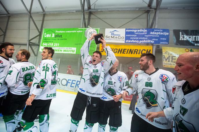 HK Olimpija HDD Jesenice | Hokejisti Olimpije so ubranili pokalni naslov. V finalu so Jeseničane premagali z 8:4. | Foto Grega Valančič / Sportida