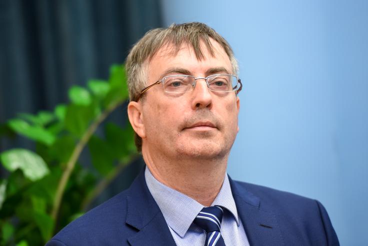 V Italiji živi okoli 80 tisoč pripadnikov slovenske manjšine. Dvojno državljanstvo, torej italijansko in slovensko, ima po besedah Bandlja približno dva tisoč pripadnikov narodne skupnosti. | Foto: STA ,
