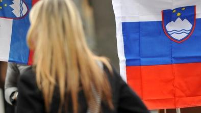 Slovenija konec septembra dolžna 32 milijard evrov