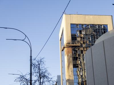 V ruskem napadu z droni v Kijevu dva ranjena #vŽivo