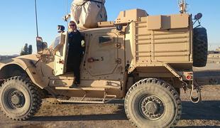 Slovenka, ki živi in dela v vojaški bazi v Afganistanu
