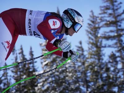 Ricarda Haaser po hudi poškodbi spet na smučeh