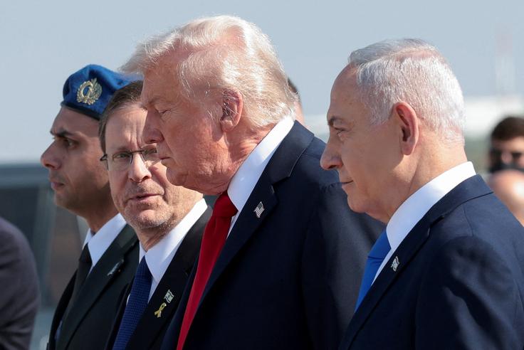 Donald Trump je prispel v Izrael.  | Foto: Reuters