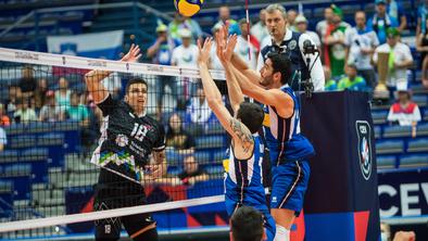 Italijani pretrd oreh za Slovence