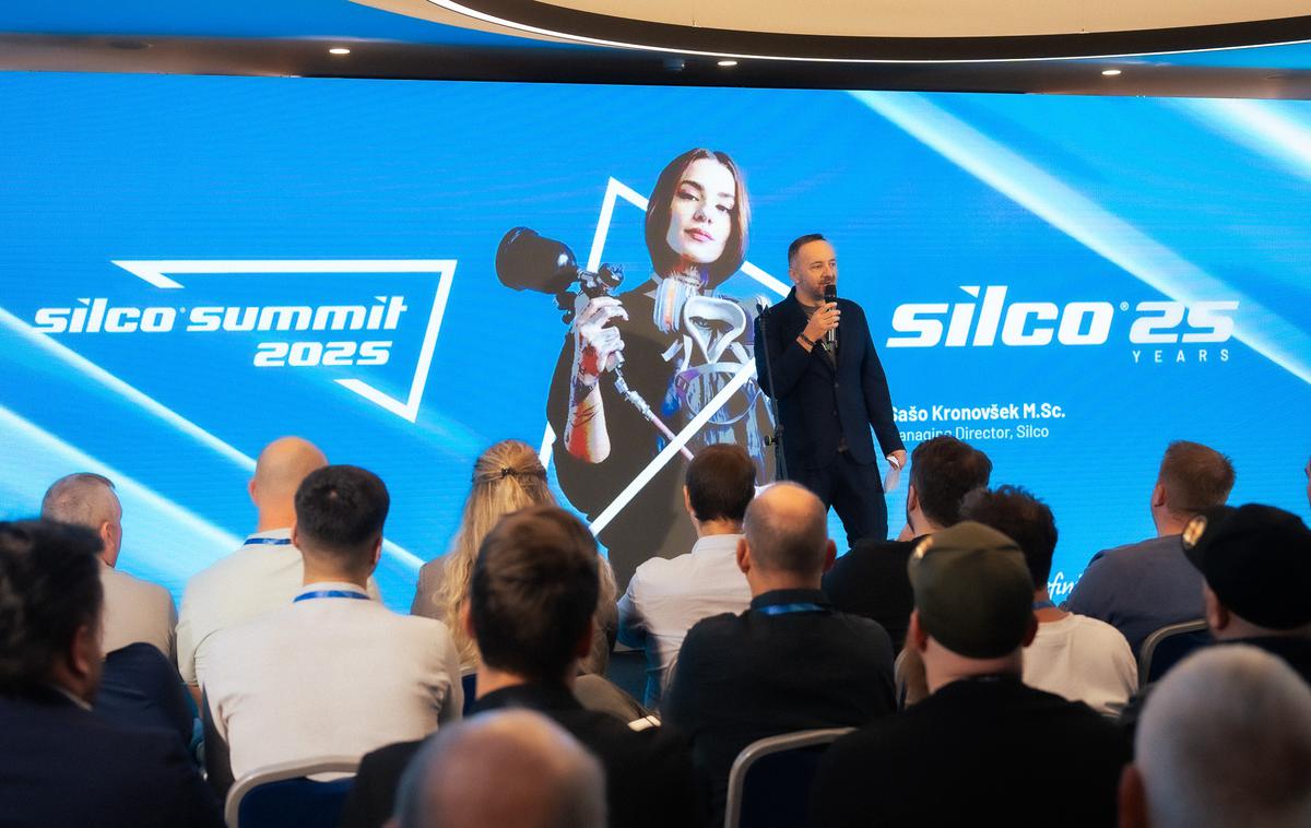 Silco, Silco Summit 2025, Sašo Kronovšek | Direktor družbe Silco Sašo Kronovšek je ob odprtju dogodka Silco Summit 2025 poudaril pomen partnerstva in inovacij za dolgoročno rast podjetja. | Foto Silco