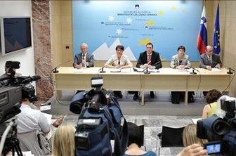 Pavlinič Krebsova: Nov temelj je fiksna sodniška plača 