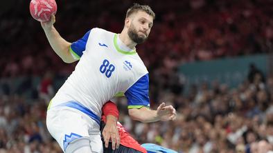 Aleks Vlah naslednje štiri sezone za Kielce