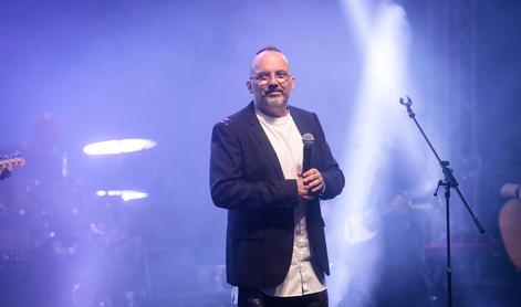 Tony Cetinski obtožen vpletenosti v afero z lažnimi covidnimi potrdili