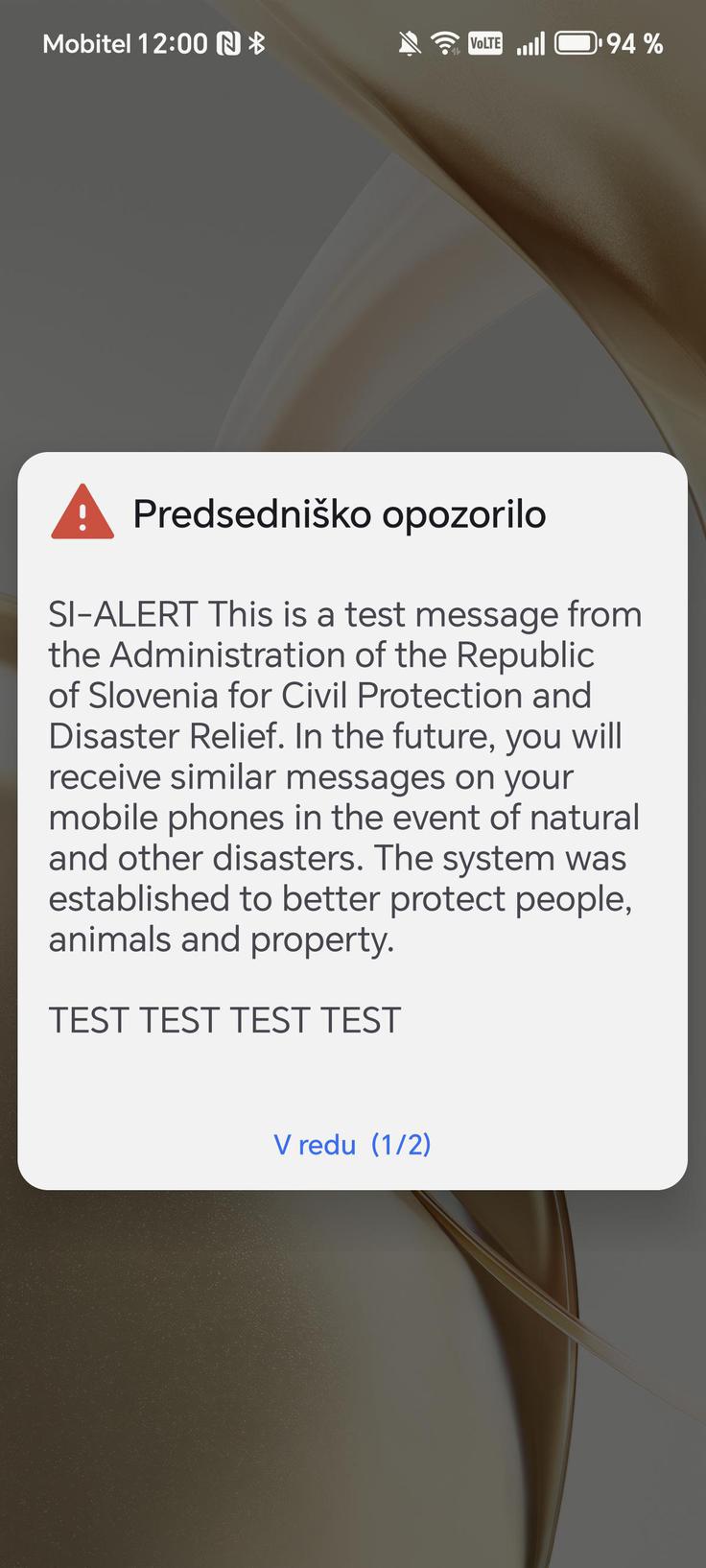 Najprej sporočilo v angleščini, nato še v slovenščini.  | Foto: Posnetek  zaslona