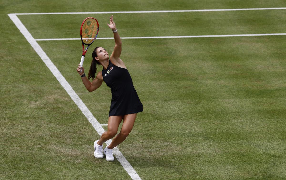 Emma Navarro | Peta nosilka Emma Navarro je v dveh nizih izločil nekdanjo št. 1 na svetu Naomi Osako. | Foto Reuters