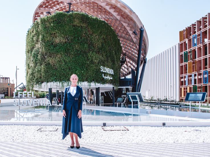 Za slovenski paviljon skrbi ekipa približno 35 ljudi, med njimi pa je 11 takih, ki so za dobrih šest mesecev svoje slovenske naslove zamenjali za dubajske. | Foto: Spirit Slovenija