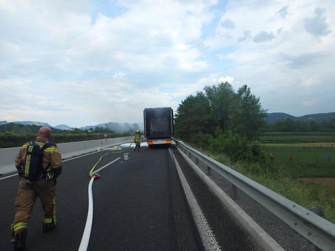 Požar tovorno vozilo | Foto: policija