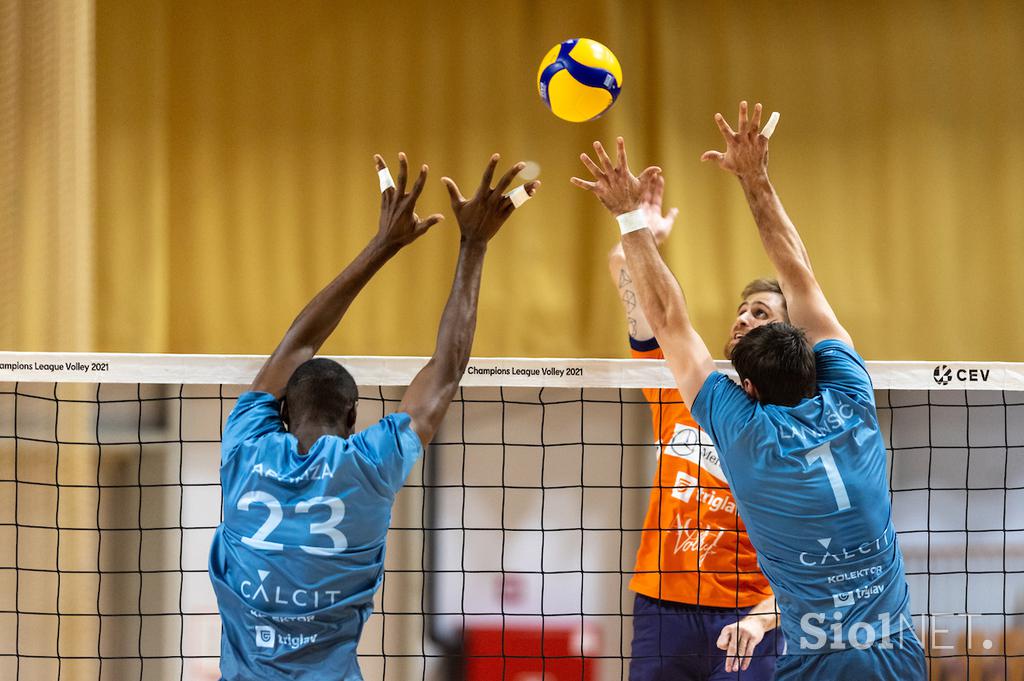 1. DOL: ACH Volley - Calcit Volley