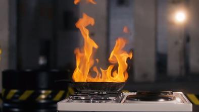 Nesreča ne počiva: kako pravilno pogasiti ogenj na štedilniku?