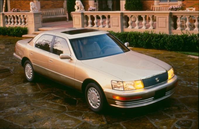 Prva generacija lexusa LS, ki so jo predstavili leta 1989 v Detroitu. | Foto: Lexus