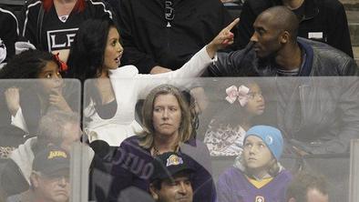 Bryant z Lakers podpira Kings (video)