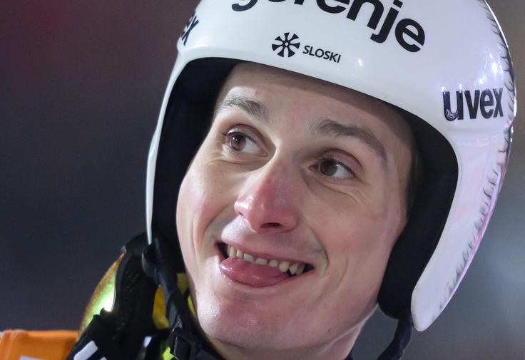 Sproščen trenutek Domna Prevca po tekmi svetovnega pokala. | Foto: Guliverimage