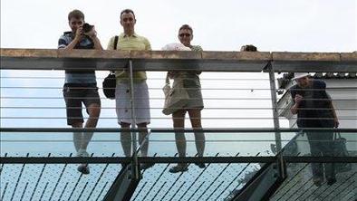 Aprila Slovenijo obiskalo več turistov