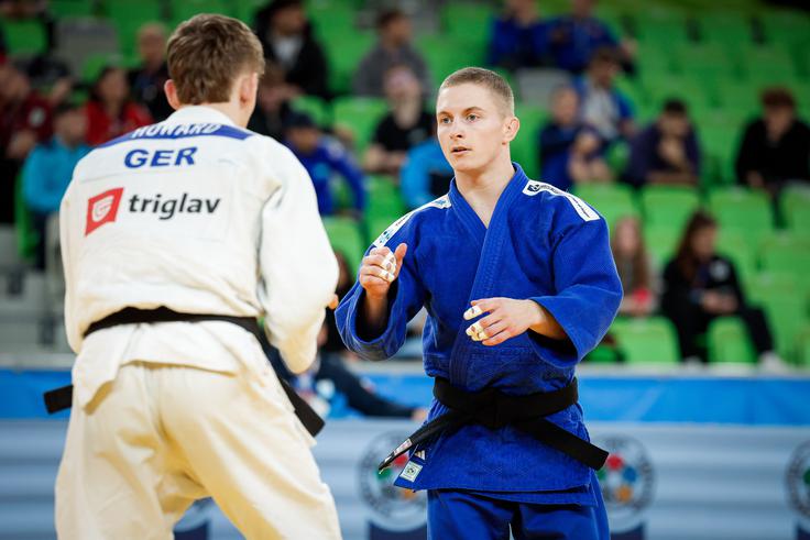 Gal Blažič je imel svoje priložnosti, bržkone pa so bile ključne izkušnje, saj je imel v dvoboju, ki se je končal šele po slabih štirih minutah podaljška, dobre priložnosti tudi slovenski judoist.  | Foto: Luka Kotnik