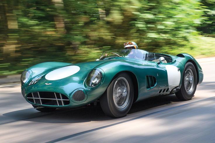 Za tega aston martina DBR1 so pri RM Sotheby's letos na dražbi iztržili 19 milijonov evrov. | Foto: RM Sotheby's