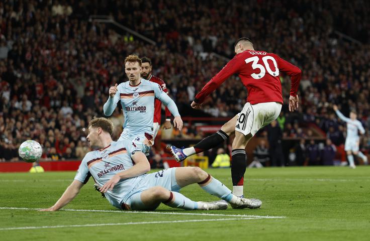 Strel Šeška za vodstvo z 2:0. | Foto: Reuters