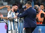 Lionel Messi, Claudio Tapia