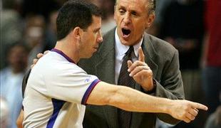 NBA zahteva od goljufivega sodnika vsak vložen cent