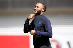 Sterling kmalu z novo pogodbo, 340 tisoč na teden