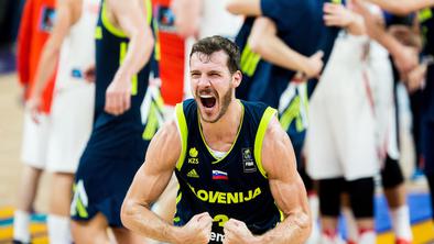 Goran Dragić v slogu svojega brata Zorana