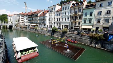 Atraktivni posnetki z Ljubljanice, Slovenki v finalu poraženi #video