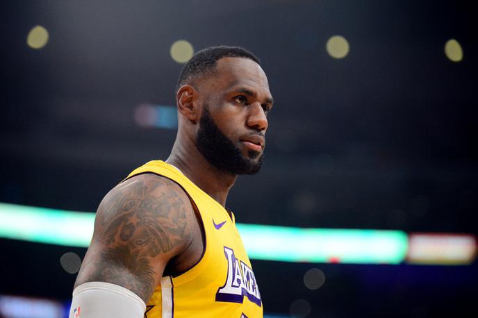 LeBron James | LeBron James bo z Lakersi deveto zaporedno zmago lovil proti svojemu nekdanjemu klubu Cleveland Cavaliers. | Foto Reuters