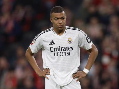 Kylian Mbappe umaknil prijavo zoper PSG zaradi mobinga