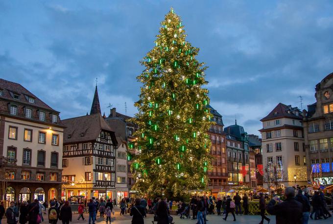 Vzhod države, kjer je tudi Strasbourg (na fotografiji), je zdaj epidemiološko najvarnejši del države, čeprav so ob začetku epidemije tam imeli veliko več okuženih kot drugod po državi. | Foto: Strasbourg Tourisme